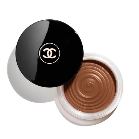 bronzer chanel in crema|Chanel brush for bronzing cream.